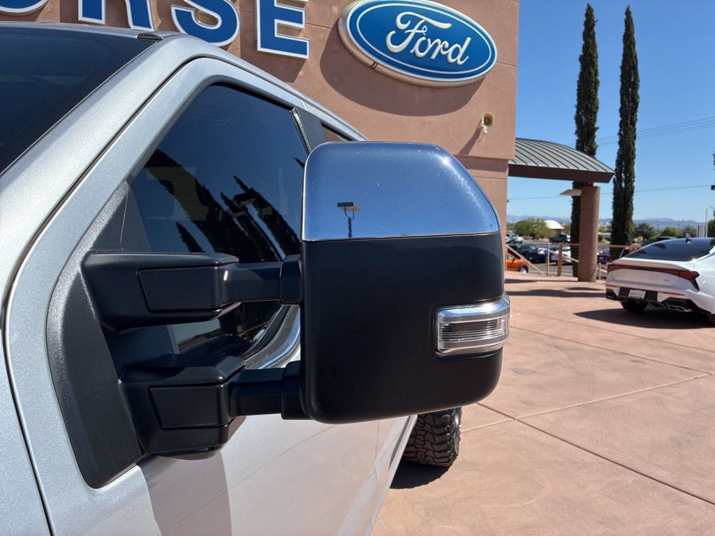 Certified 2019 Ford F250 Platinum w/ Platinum Ultimate Package AWD/4WD image 5