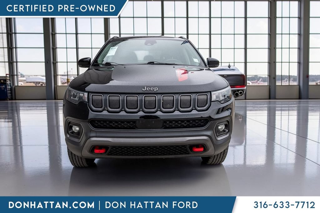 Used 2022 Jeep Compass Trailhawk w/ Trailhawk Convenience Group AWD/4WD image 33
