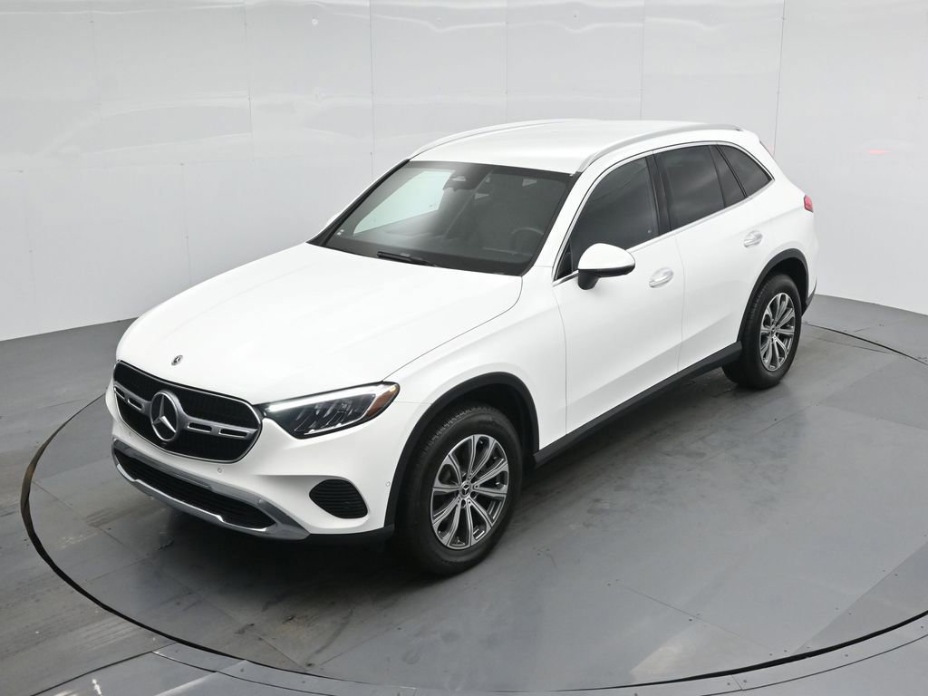 Used 2024 Mercedes-Benz GLC 300 GLC 300 image 25