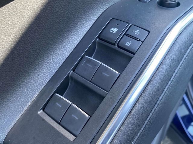 Used 2023 Toyota Highlander Platinum FWD image 22