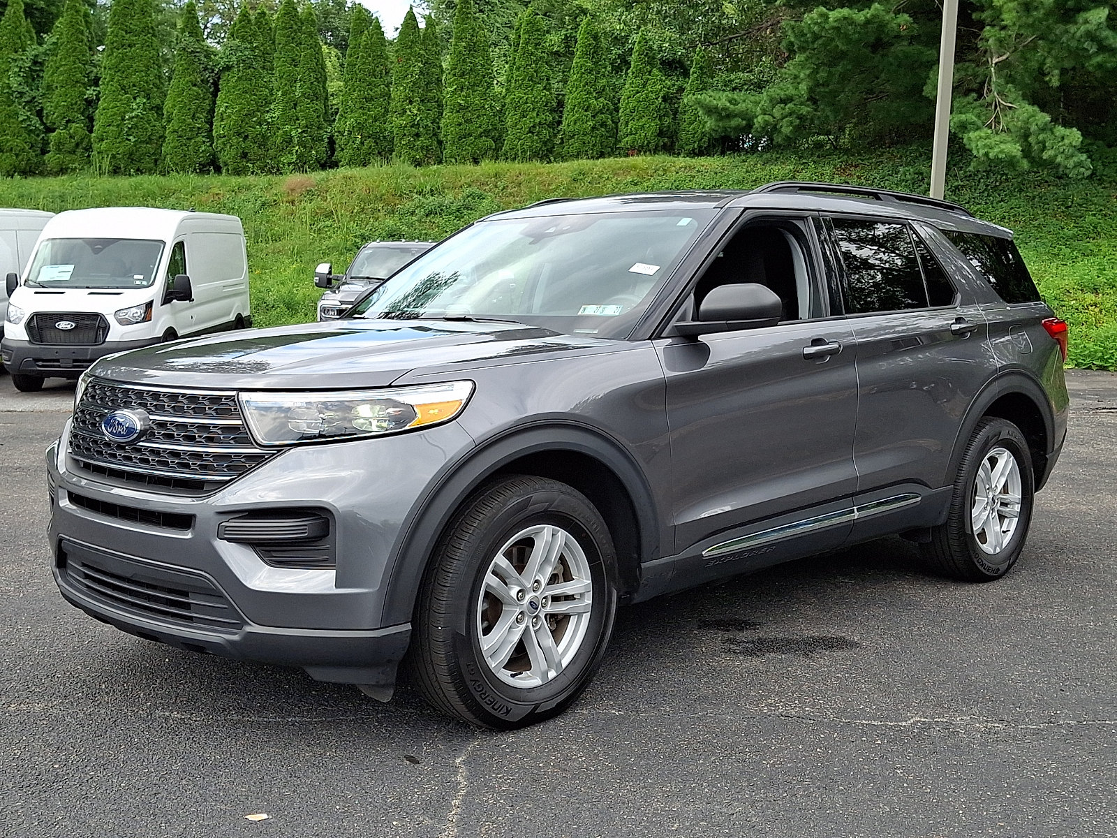 Certified 2023 Ford Explorer XLT AWD/4WD image 3