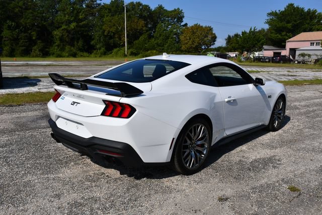 Certified 2024 Ford Mustang GT Premium RWD image 3
