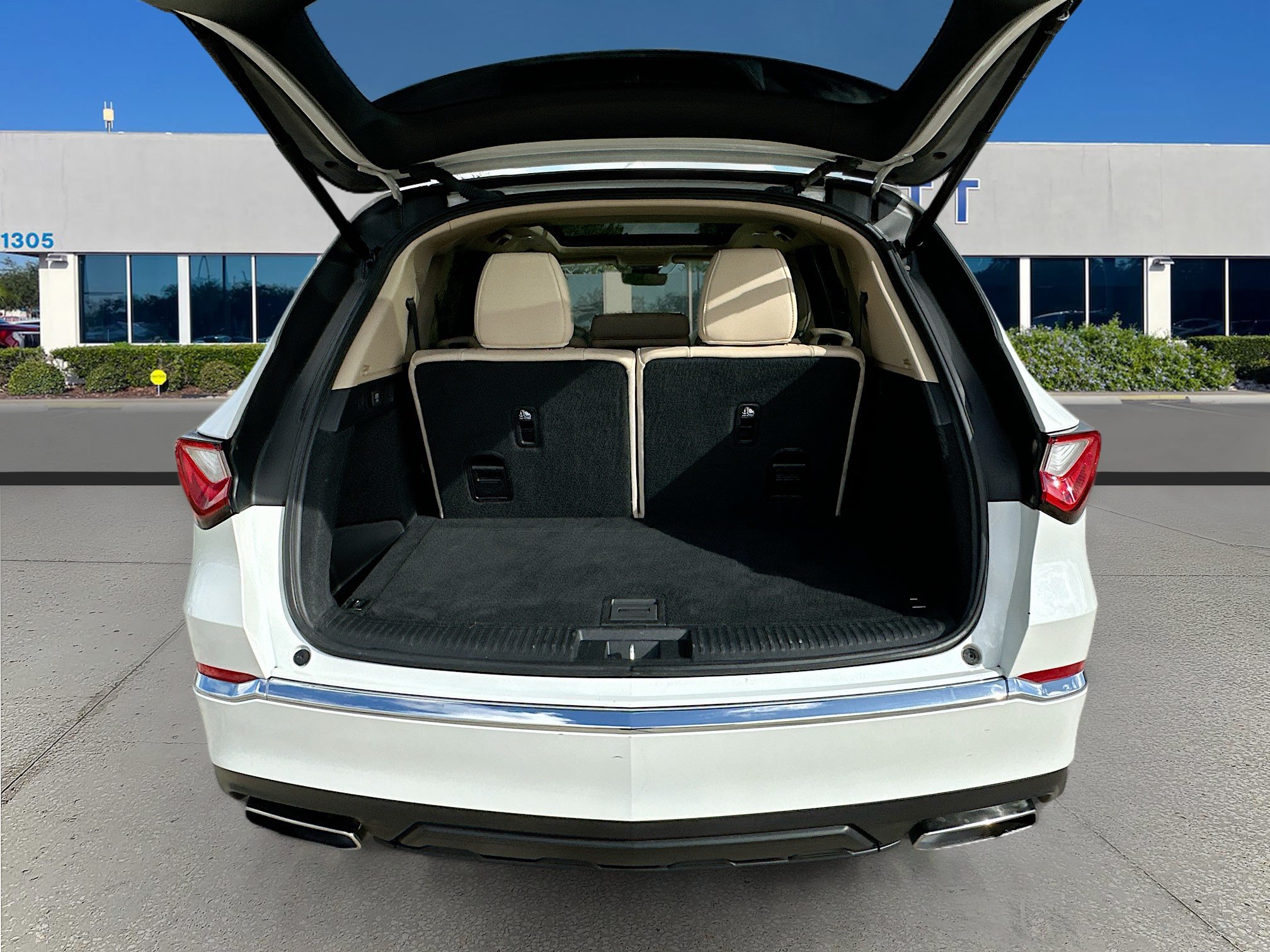 Used 2022 Acura MDX FWD image 26