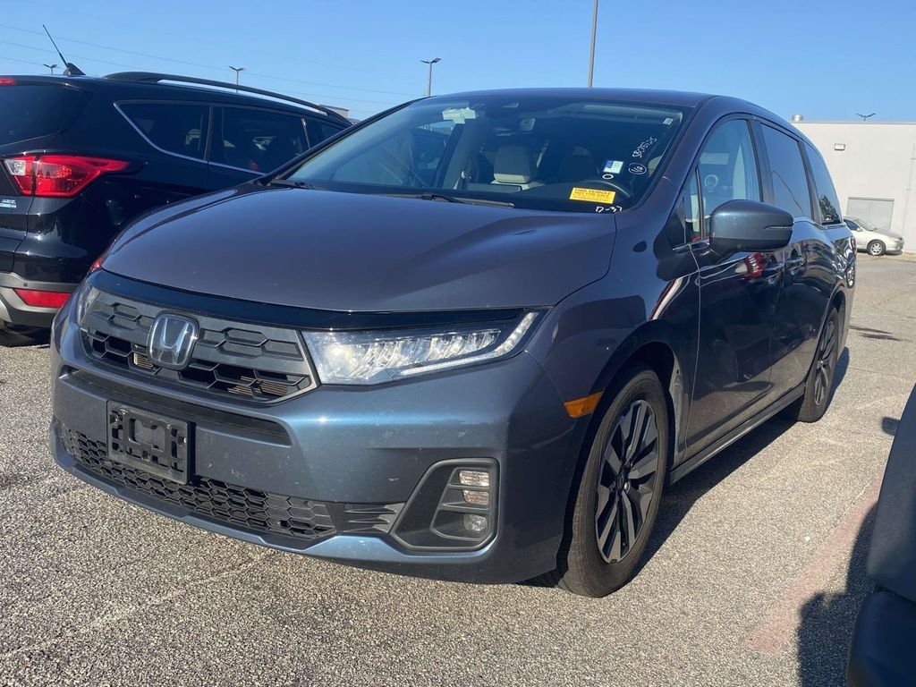 Used 2025 Honda Odyssey EX-L image 3