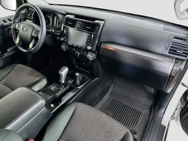 Used 2021 Toyota 4Runner TRD Off-Road AWD/4WD image 32