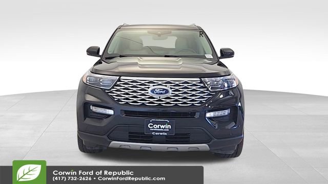 Certified 2024 Ford Explorer Platinum w/ Technology Package image 8