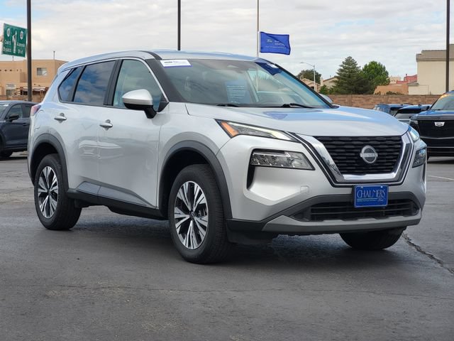 Used 2023 Nissan Rogue SV FWD image 3