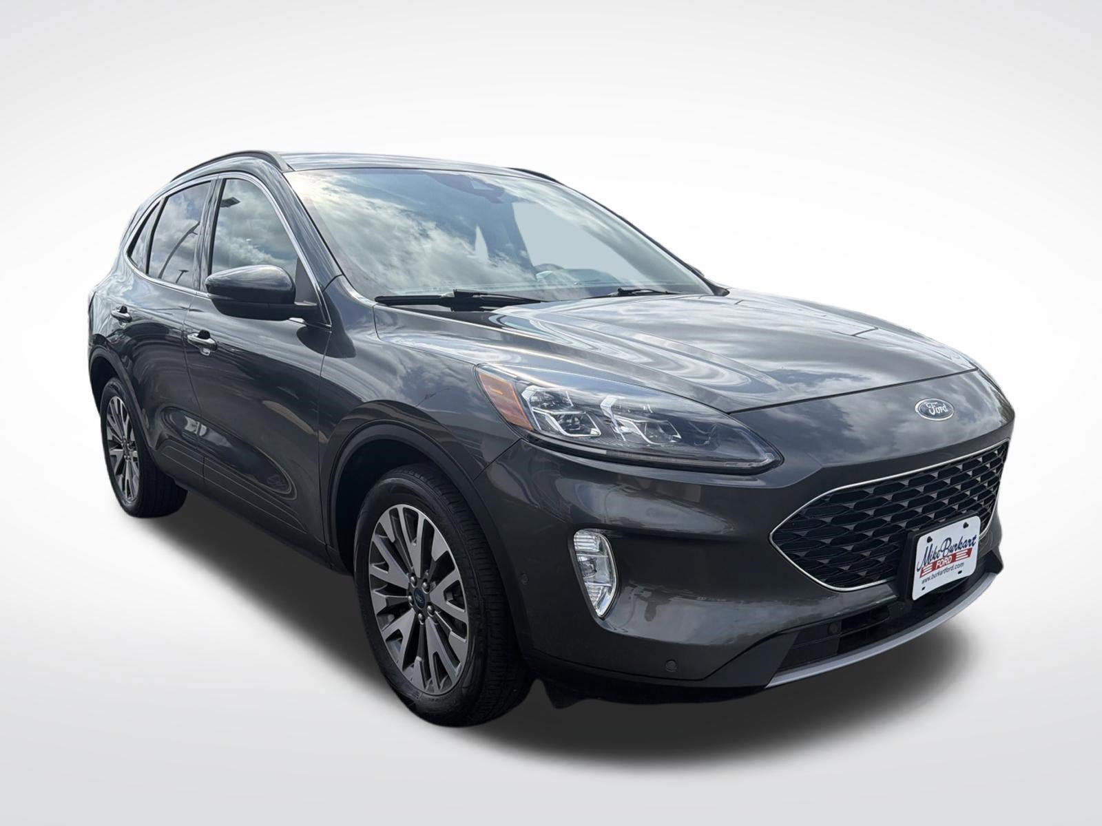 Certified 2020 Ford Escape Titanium AWD/4WD image 3