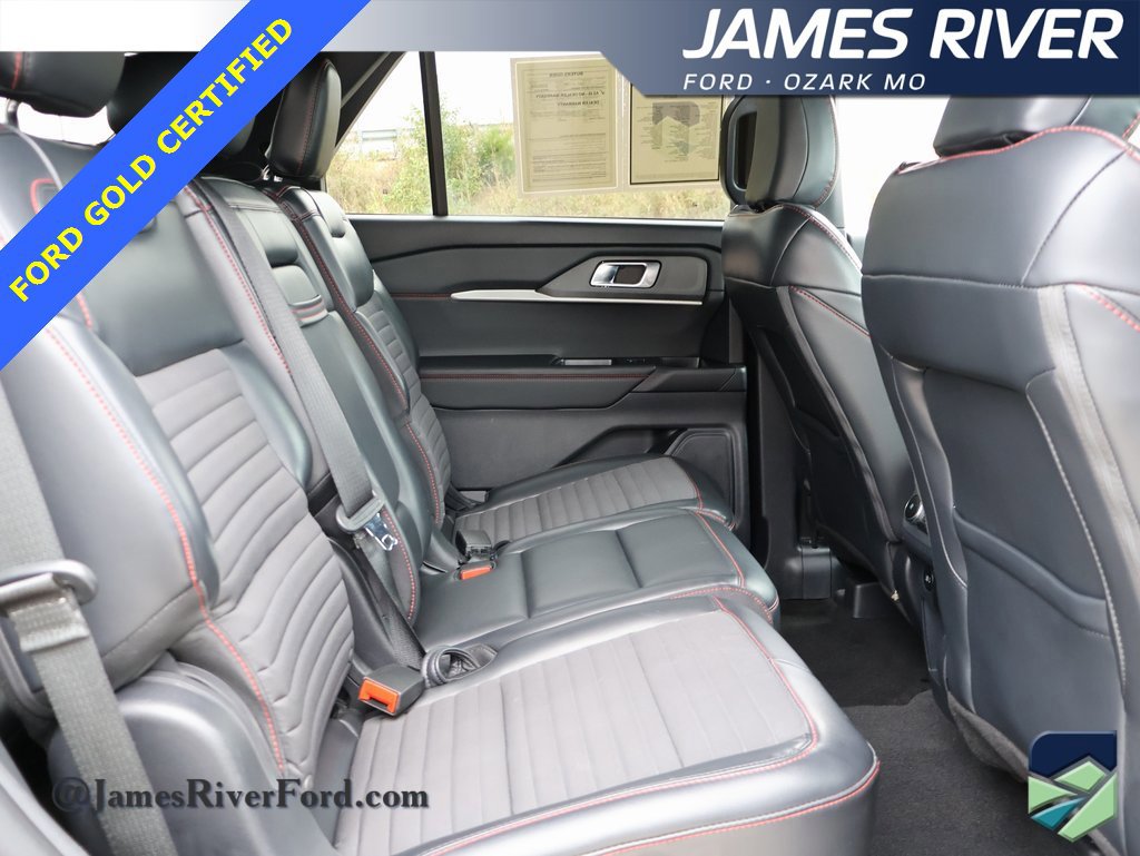 Certified 2025 Ford Explorer ST-Line w/ ST-Line Street Pack image 12