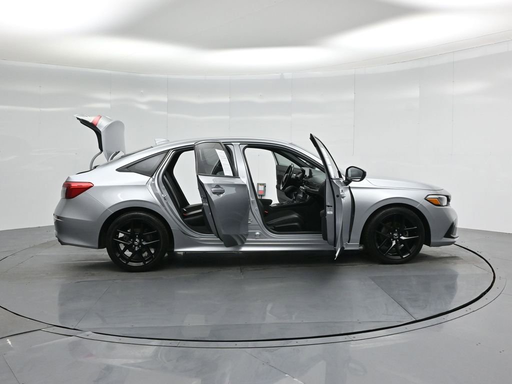 Used 2022 Honda Civic Sport image 3