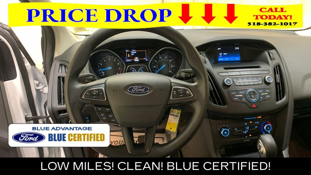 Certified 2017 Ford Focus SE FWD image 30