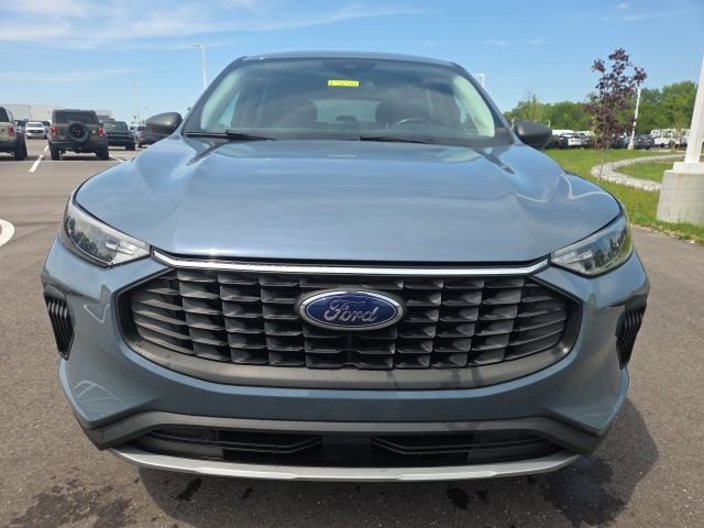 Certified 2023 Ford Escape Active w/ Cold Weather Package FWD image 3