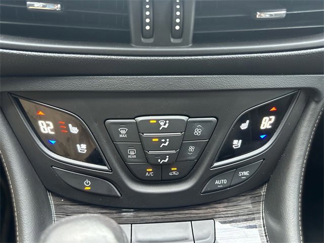 Used 2017 Buick Envision Premium w/ Driver Confidence Package image 20