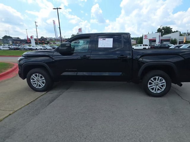 Used 2022 Toyota Tundra SR5 w/ SR5 Convenience Package AWD/4WD image 3