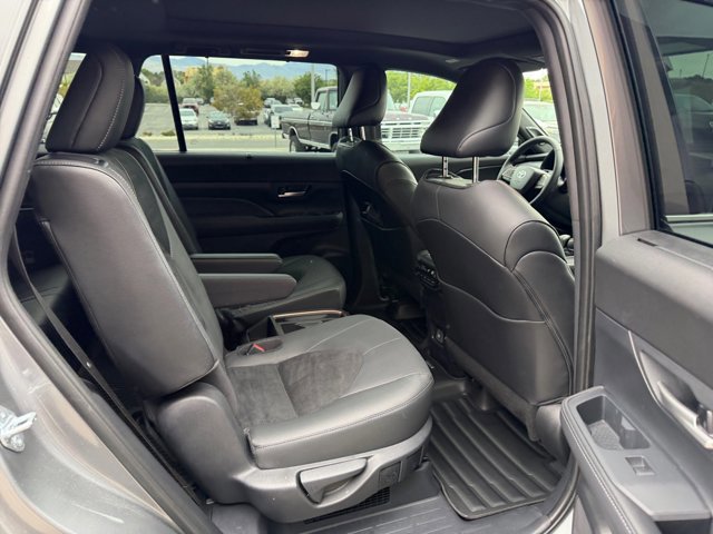 Used 2026 Toyota Grand Highlander AWD Hybrid image 19