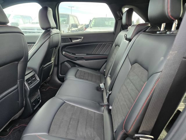 Certified 2024 Ford Edge ST-Line w/ Class II Trailer Tow Package AWD/4WD image 32