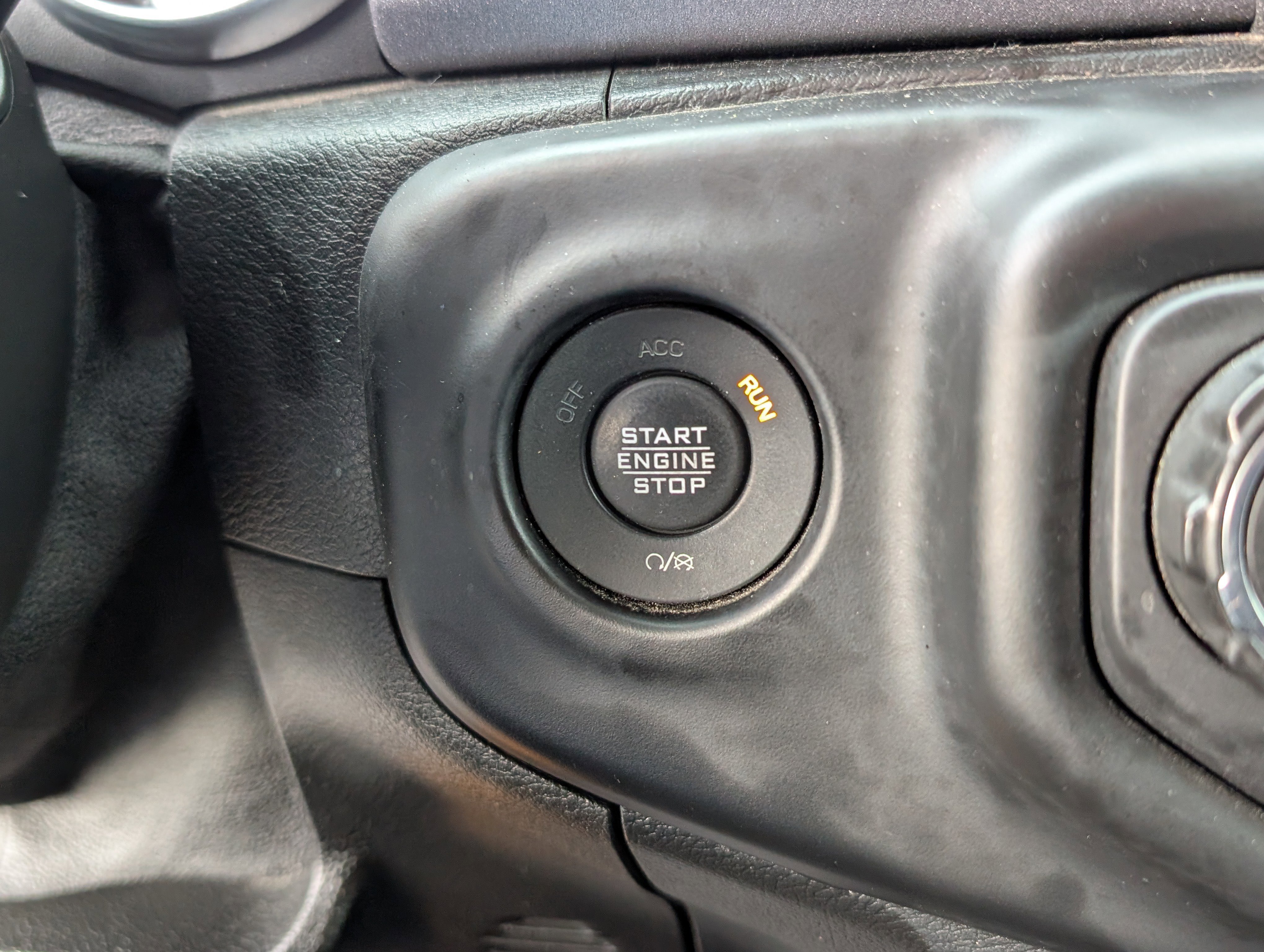 Used 2021 Jeep Gladiator Mojave image 24