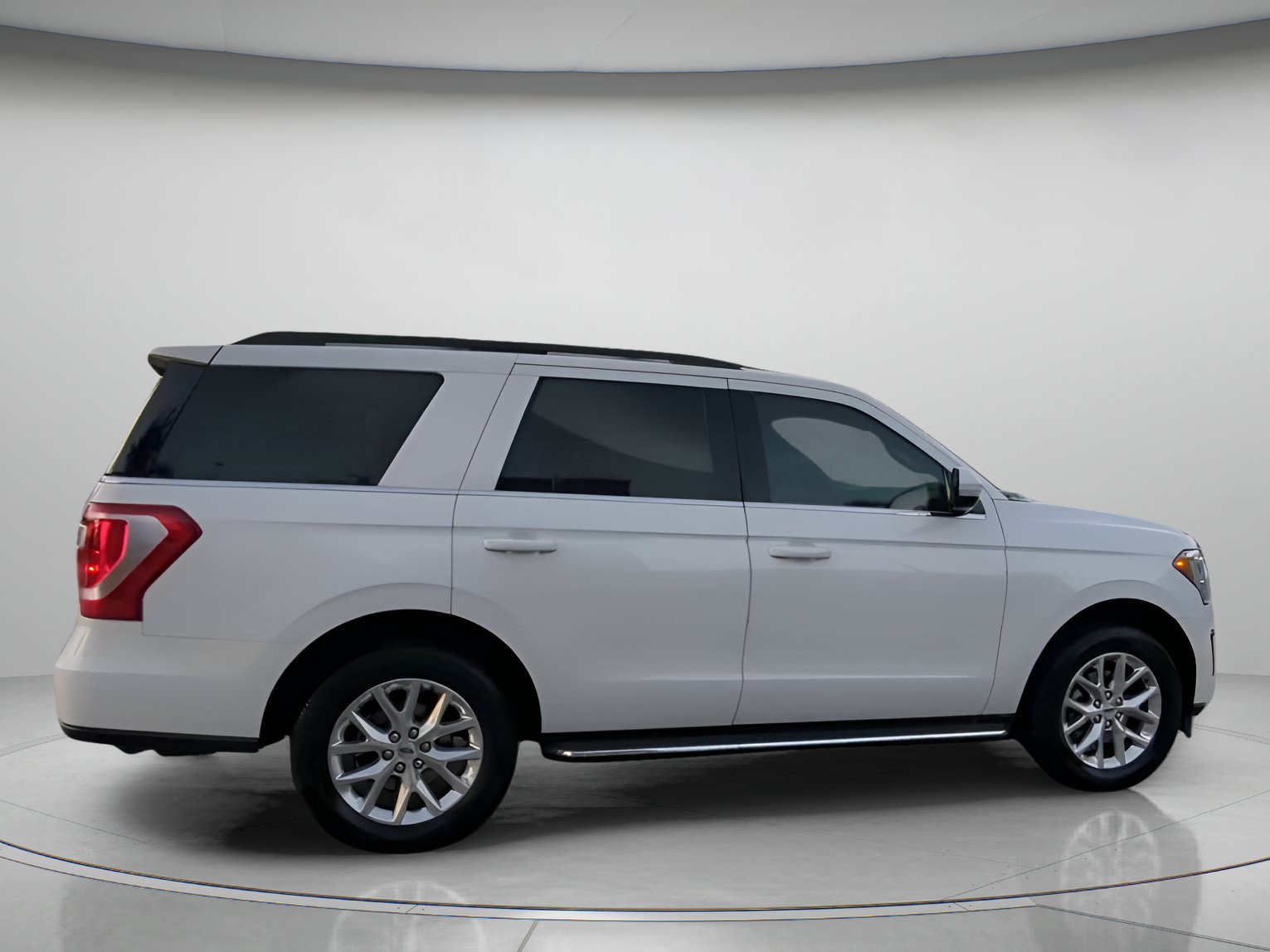 Certified 2021 Ford Expedition XLT RWD image 31
