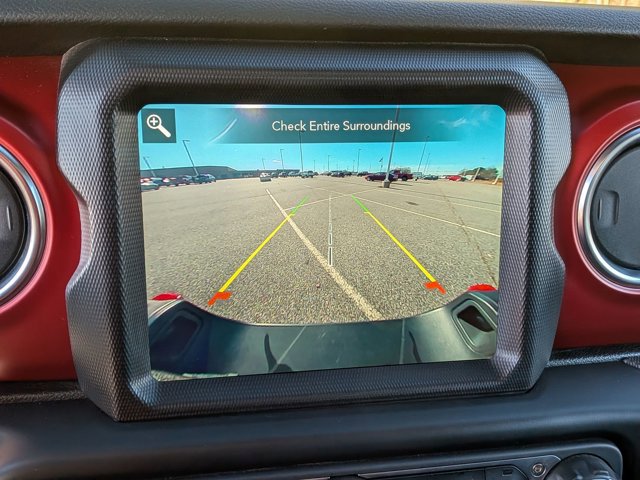 Used 2022 Jeep Gladiator Rubicon w/ Cold Weather Group image 24