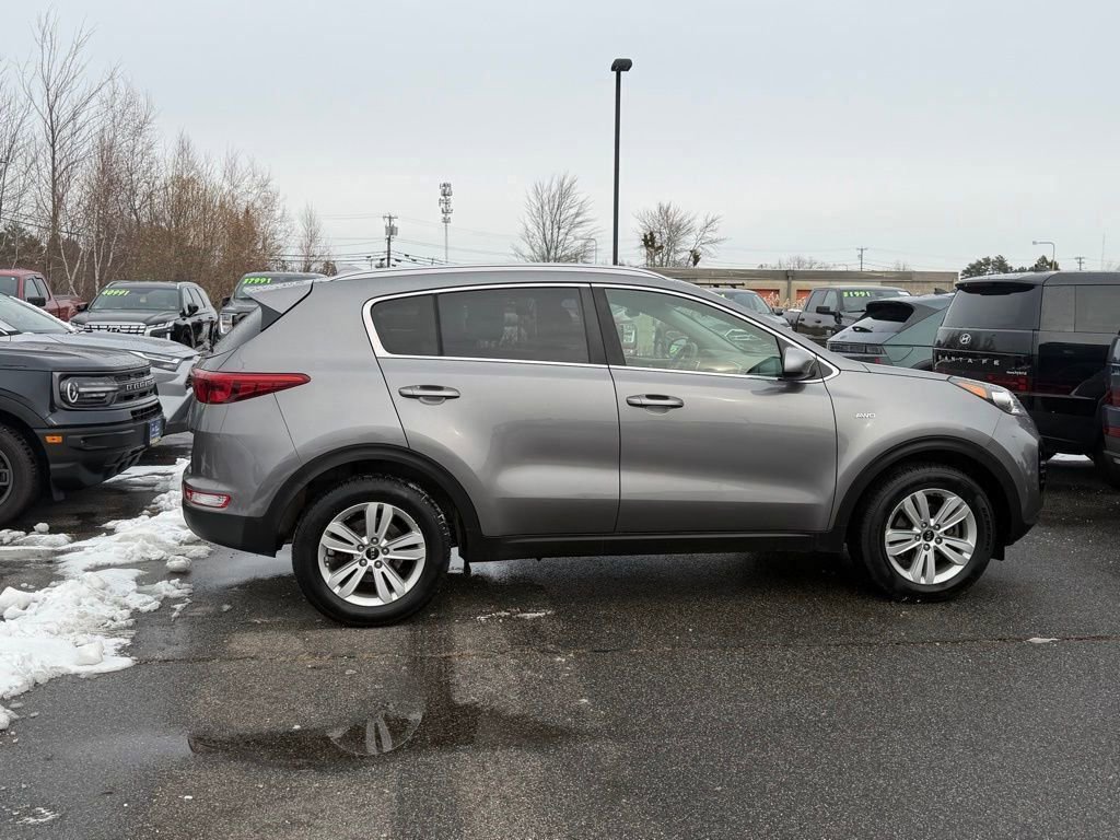 Used 2019 Kia Sportage LX w/ LX Popular Package image 6