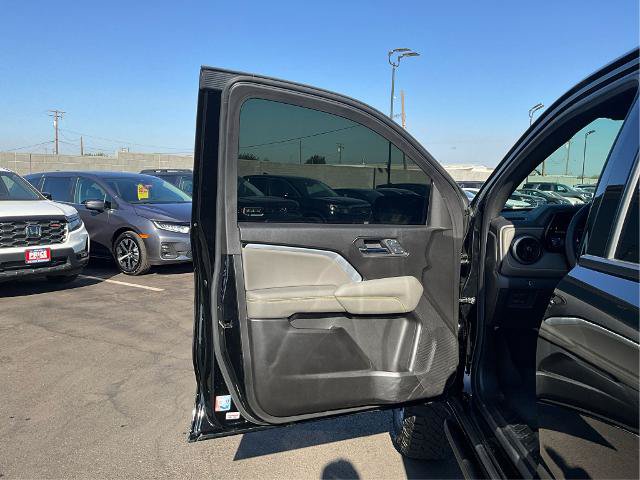 Used 2024 Chevrolet Colorado ZR2 w/ ZR2 Convenience Package III AWD/4WD image 21