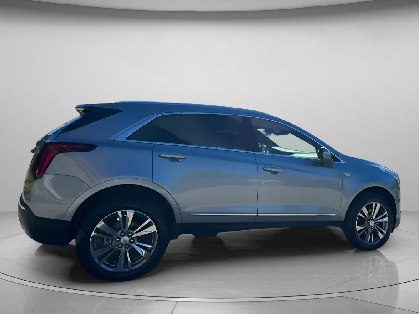 Used 2025 Cadillac XT5 Premium Luxury image 23