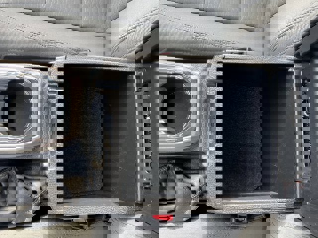 Used 2019 Toyota Tacoma SR5 AWD/4WD image 27