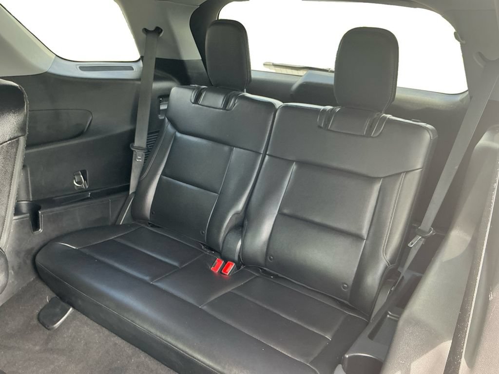Certified 2020 Ford Explorer XLT w/ Equipment Group 202A RWD image 21
