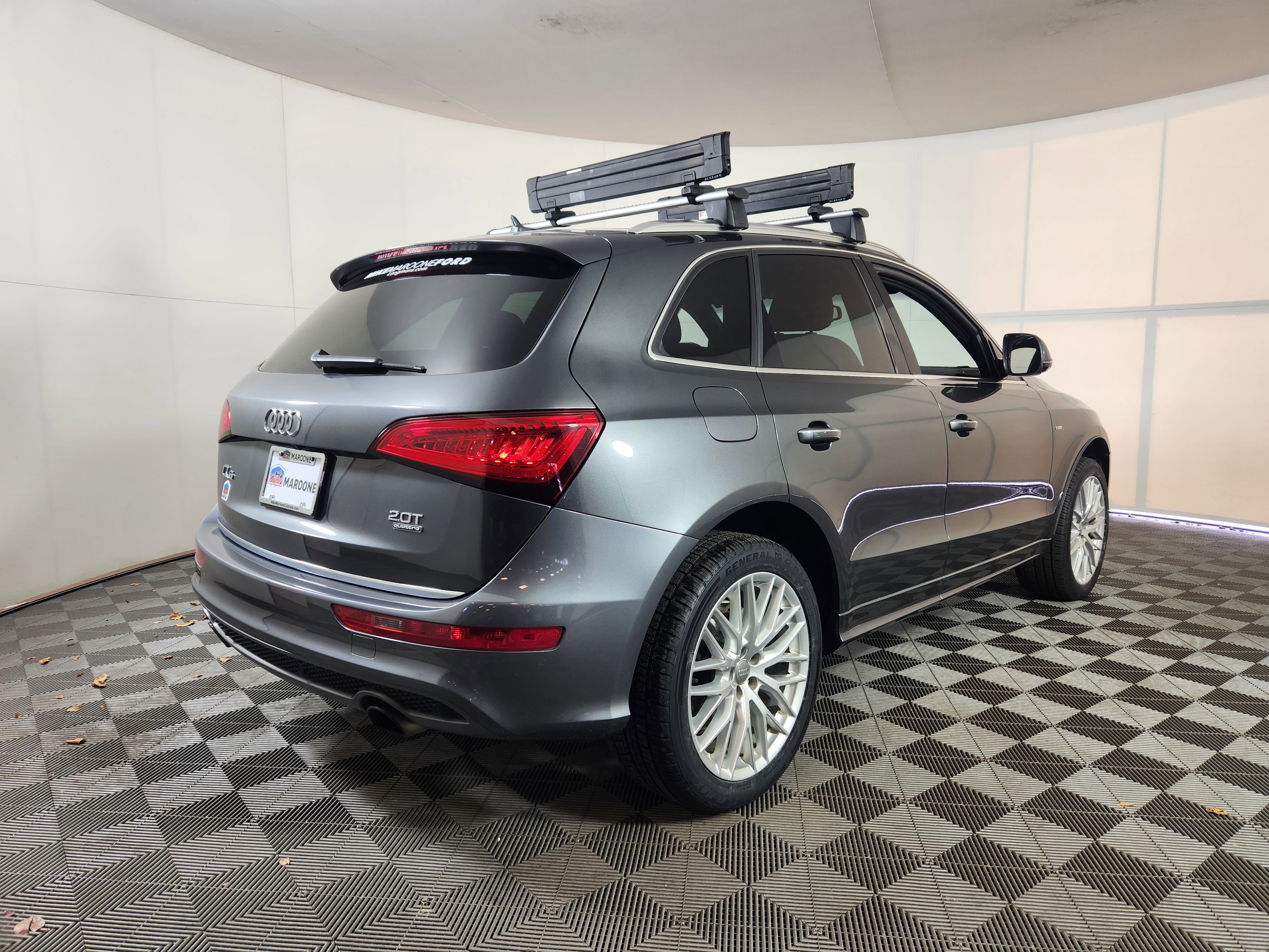 Used 2017 Audi Q5 2.0T Premium Plus w/ Technology Package image 7