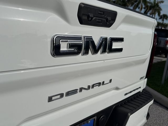 Used 2025 GMC Sierra 2500 Denali Ultimate w/ Max Trailering Package AWD/4WD image 16