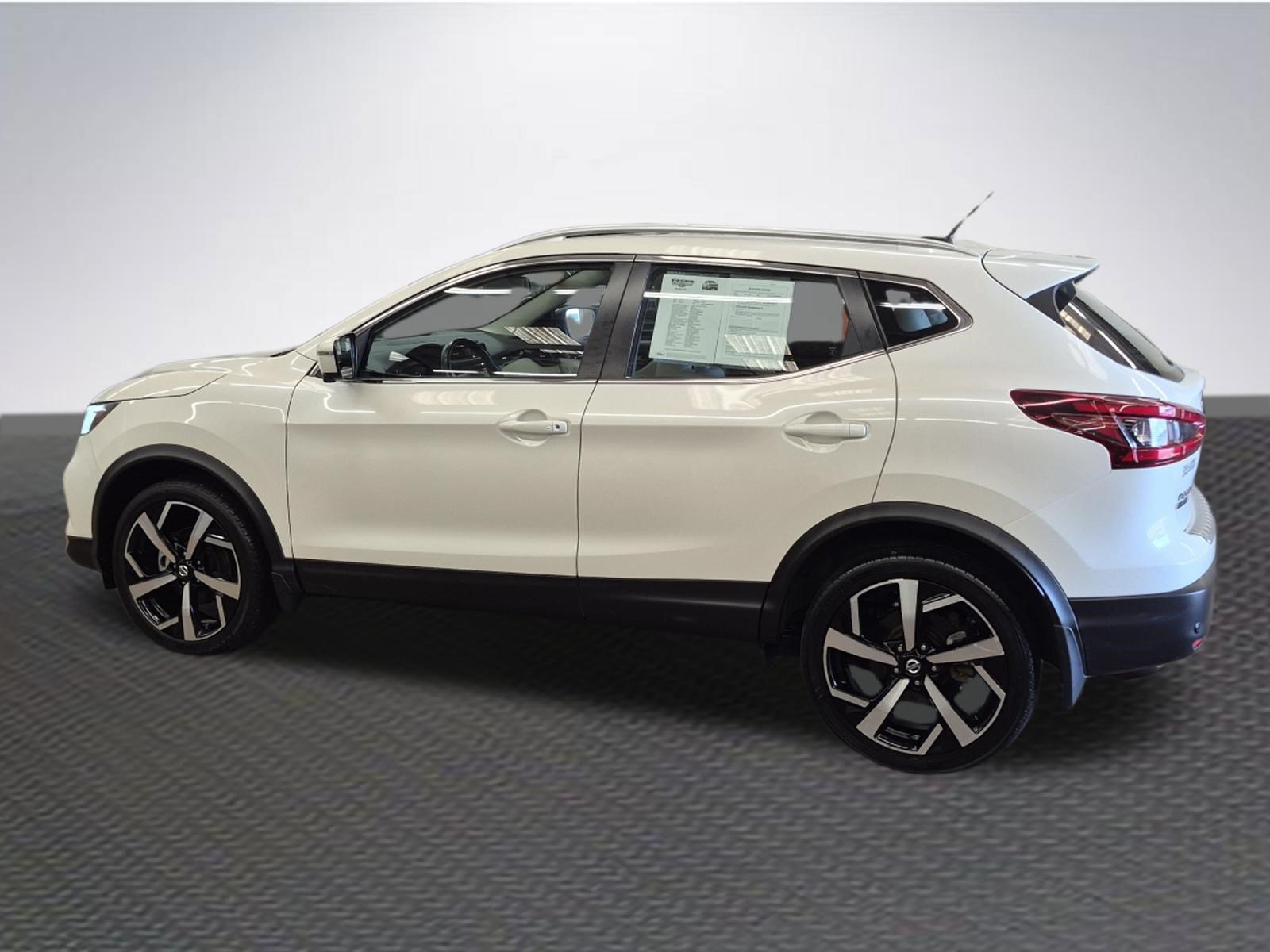 Used 2022 Nissan Rogue Sport SL w/ Premium Package AWD/4WD image 5
