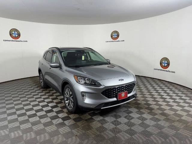 Certified 2022 Ford Escape Titanium AWD/4WD image 17