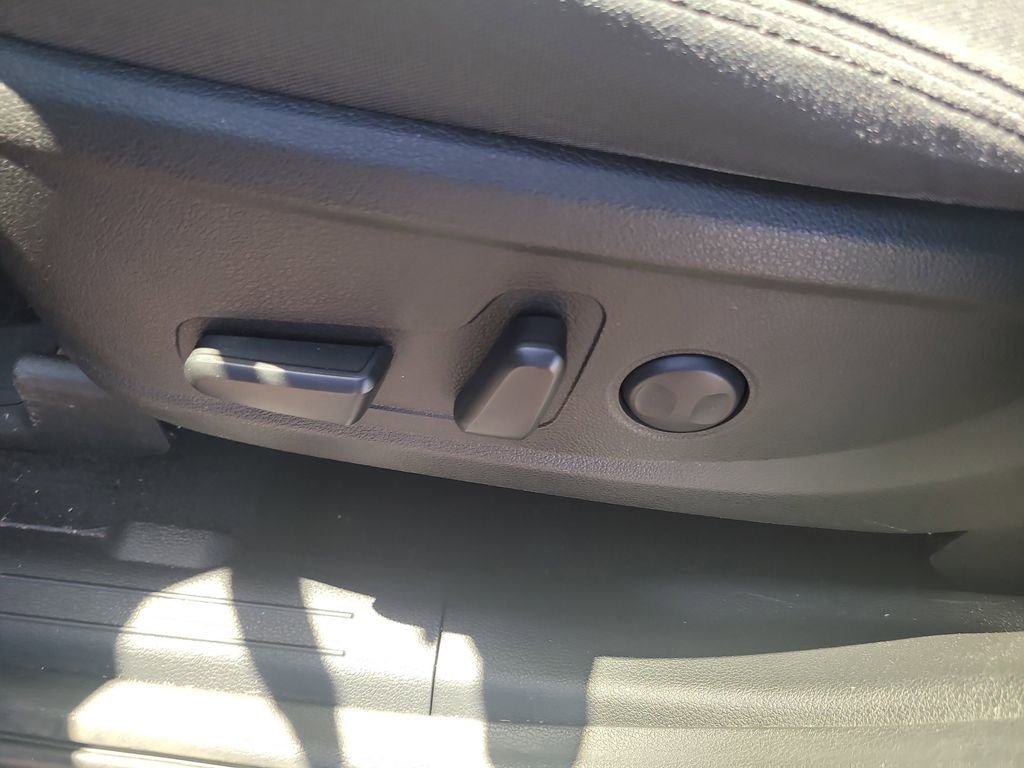 Used 2022 Hyundai Santa Fe SEL image 17