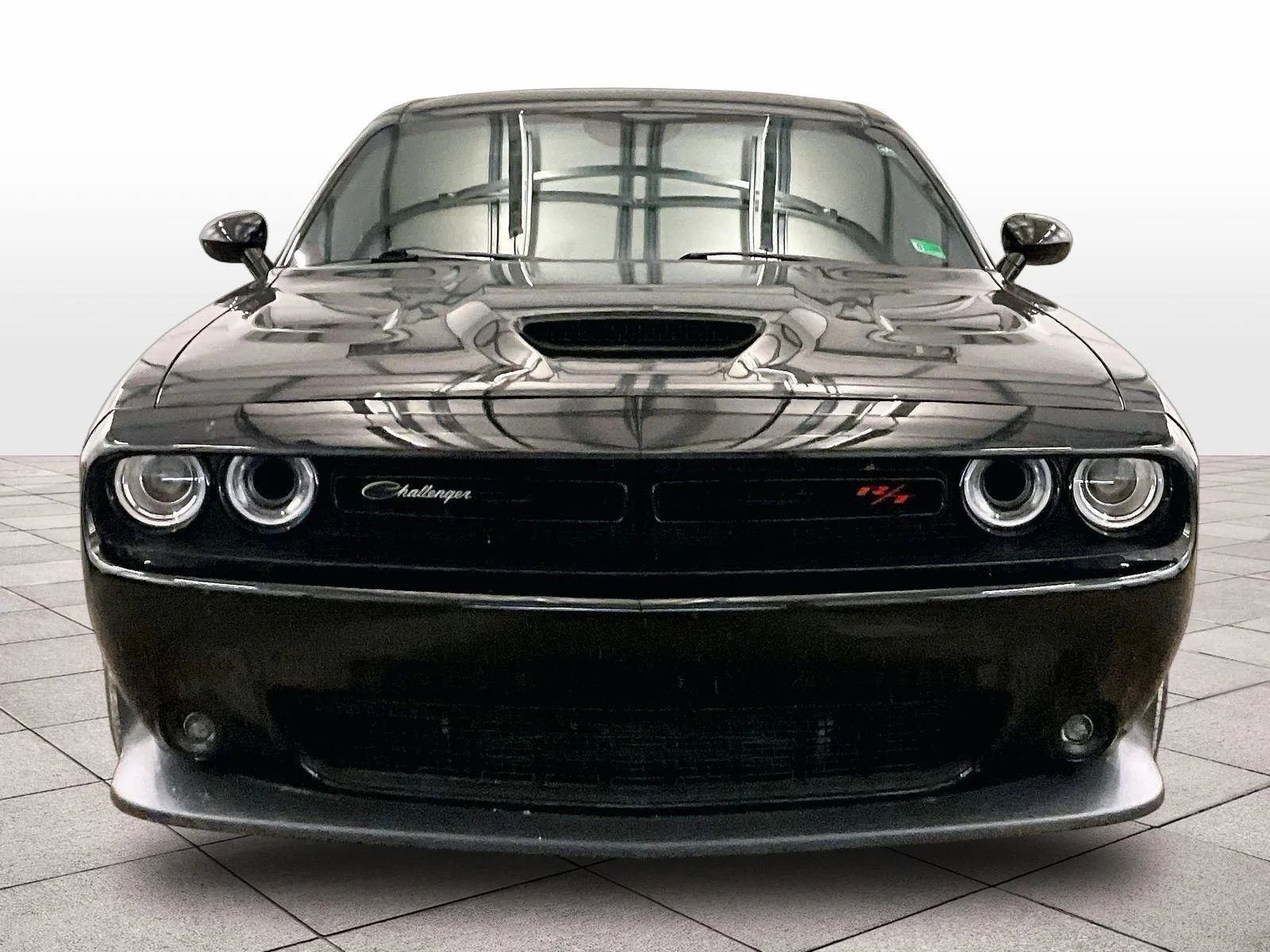 Used 2022 Dodge Challenger R/T Scat Pack w/ Dynamics Package RWD image 3