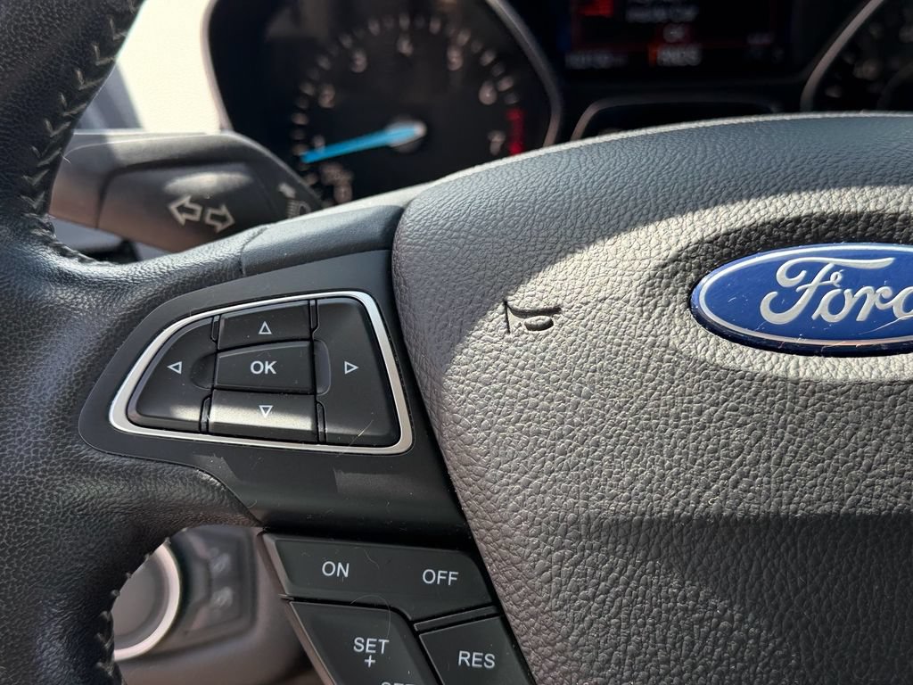 Certified 2019 Ford Escape SEL FWD image 24