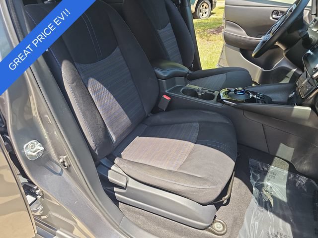 Used 2019 Nissan Leaf SV w/ SV Technology Package FWD image 10
