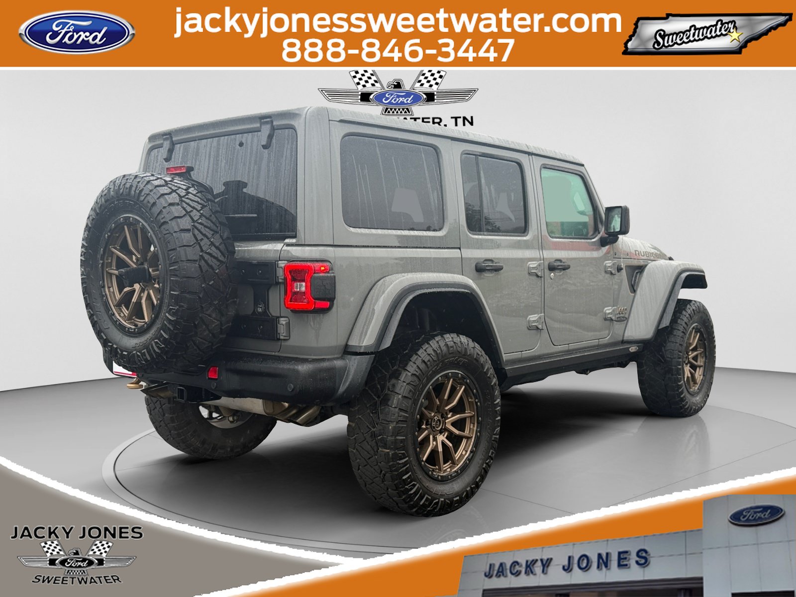Used 2023 Jeep Wrangler Unlimited Rubicon 392 AWD/4WD image 5