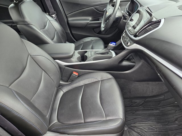 Used 2017 Chevrolet Volt LT w/ Comfort Package image 12