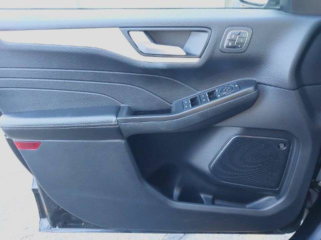 Certified 2021 Ford Escape Titanium w/ Titanium Elite Package AWD/4WD image 15