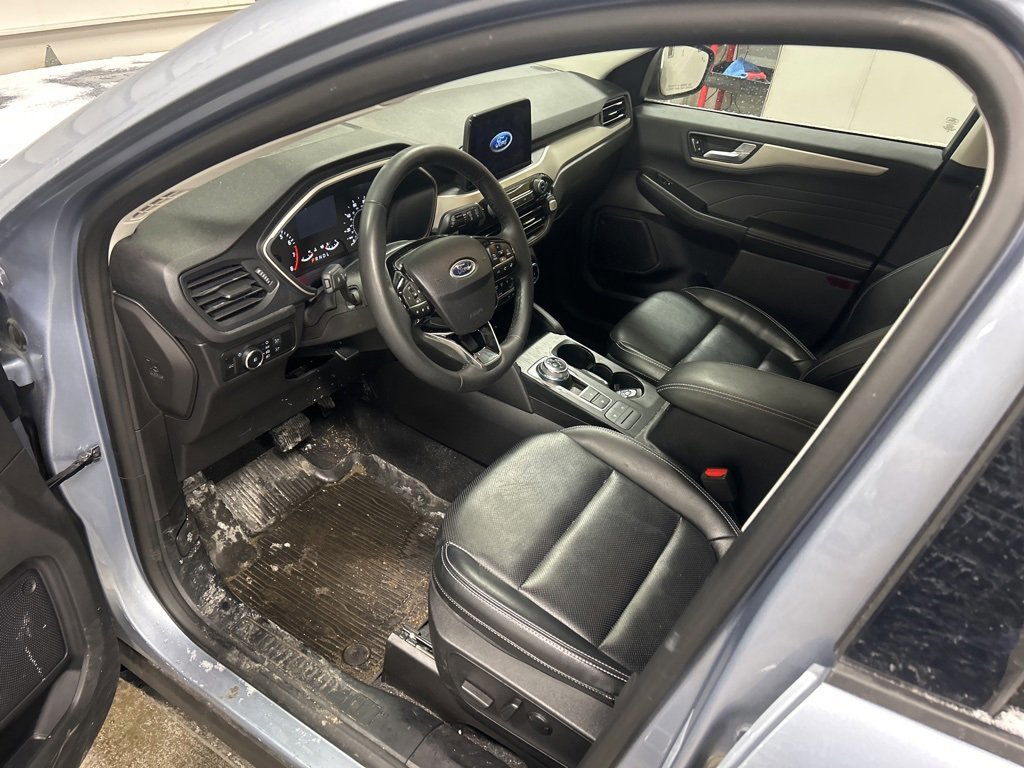 Certified 2022 Ford Escape SEL image 5
