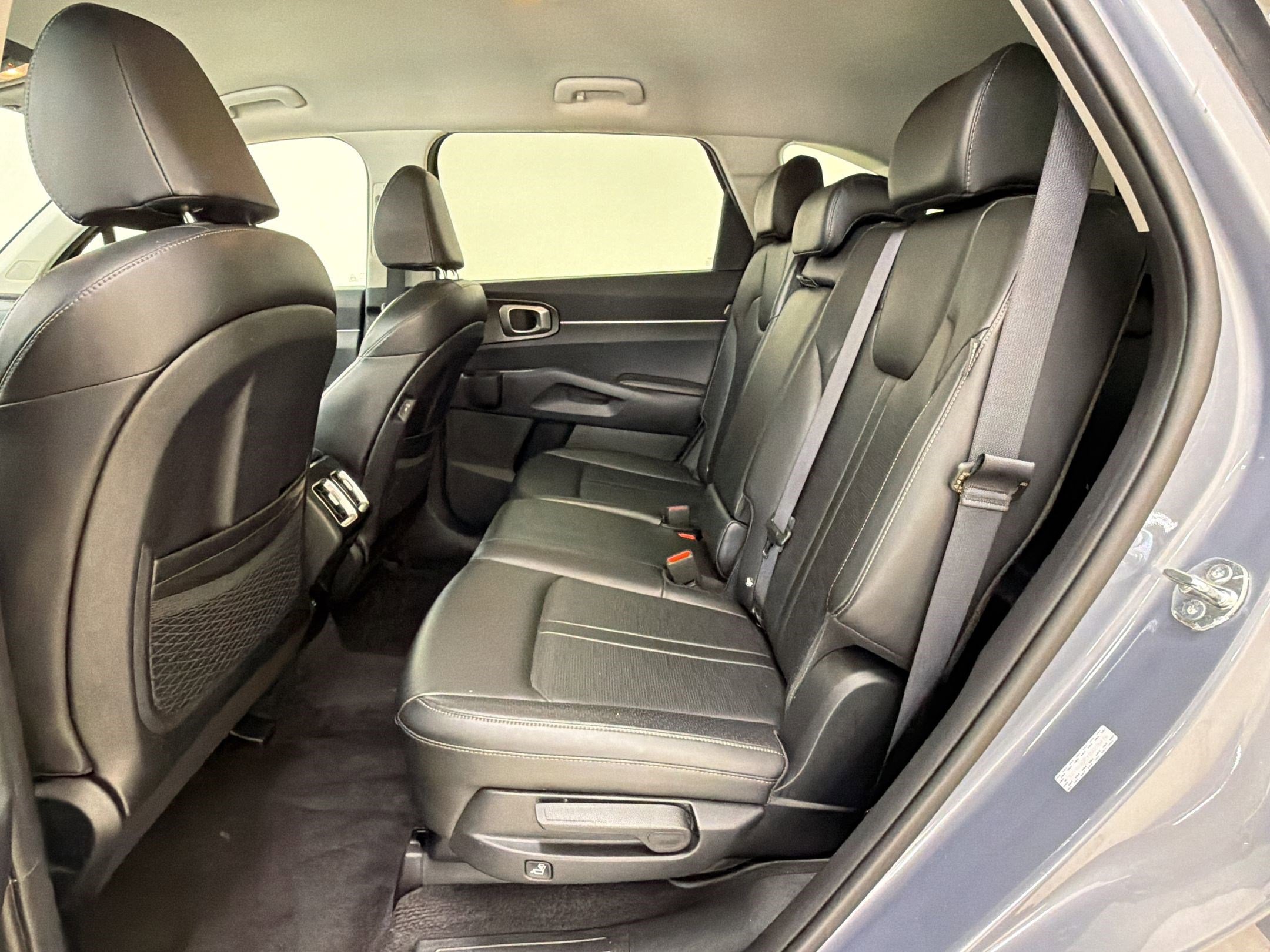 Used 2024 Kia Sorento S AWD/4WD image 15
