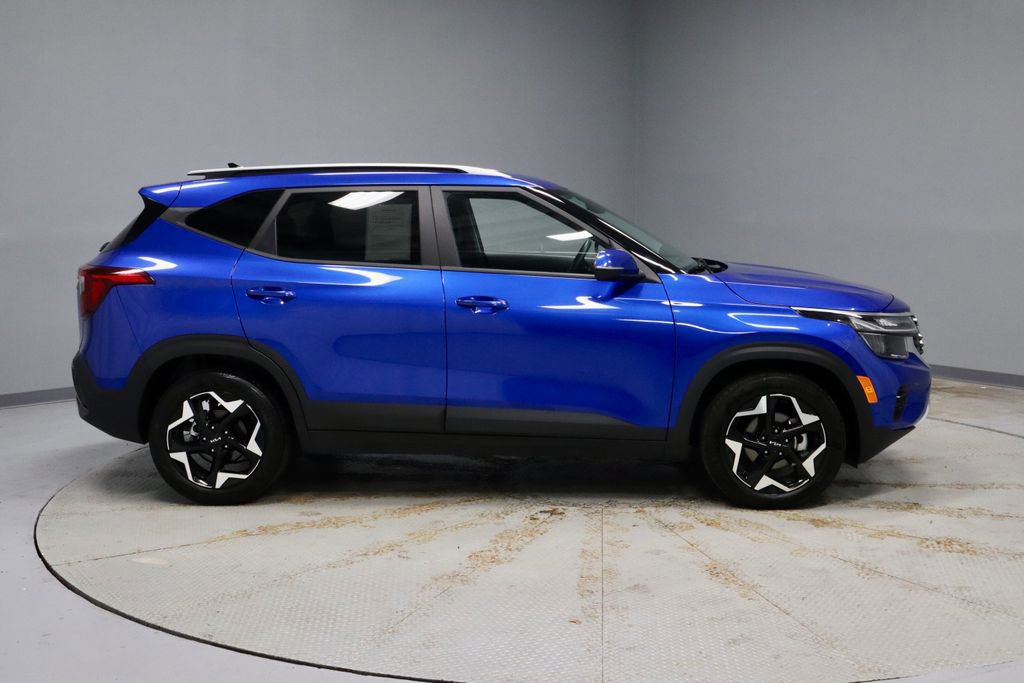 Used 2025 Kia Seltos S image 6