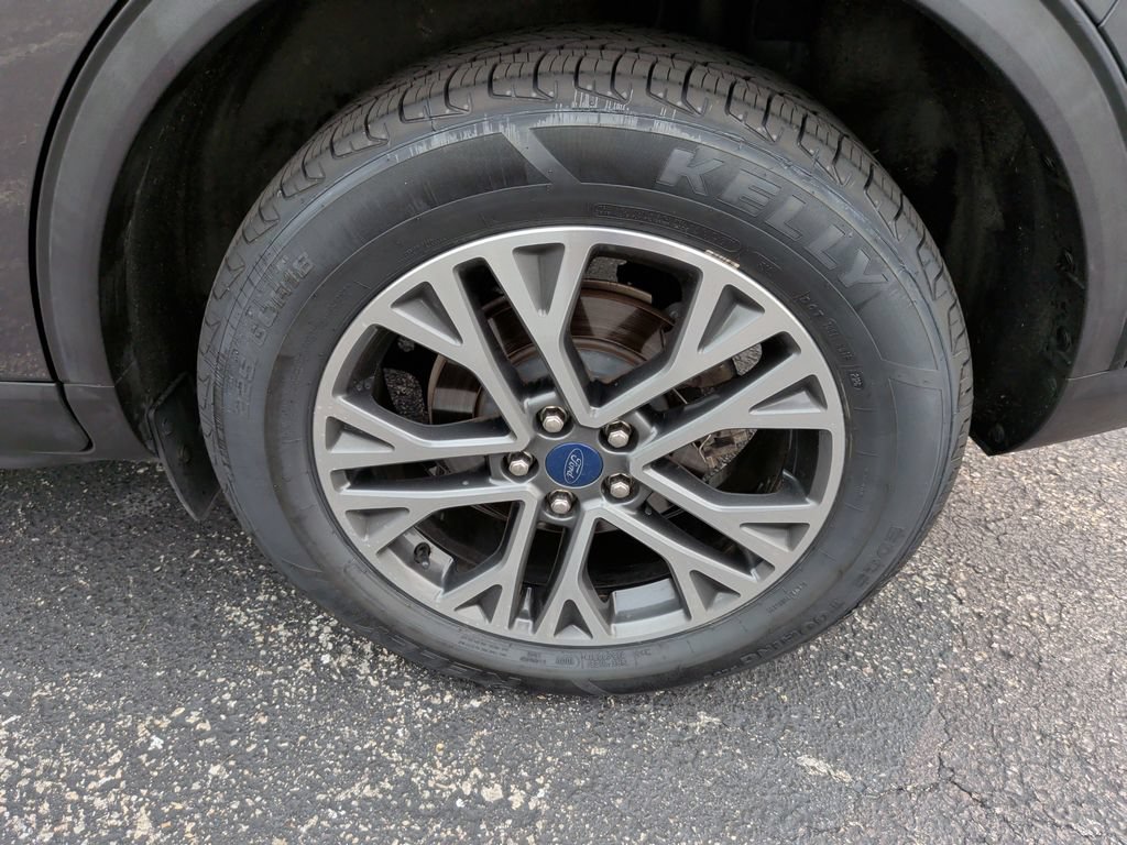 Certified 2020 Ford Escape SEL AWD/4WD image 32