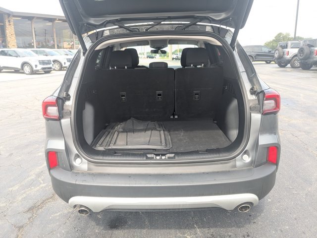 Certified 2025 Ford Escape Active w/ Cold Weather Package FWD image 9