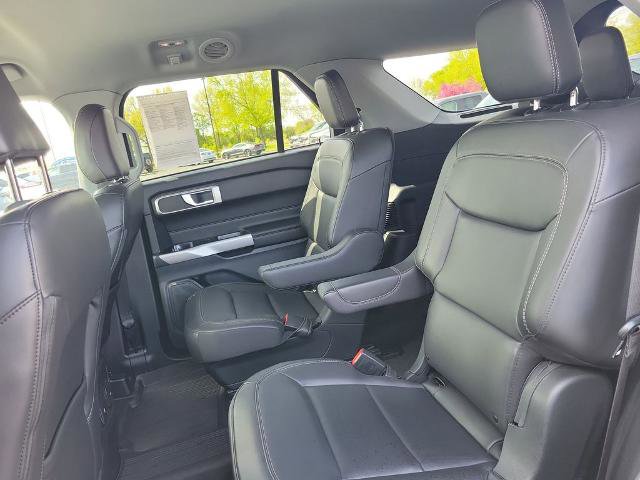 Certified 2023 Ford Explorer XLT w/ Equipment Group 202A AWD/4WD image 29