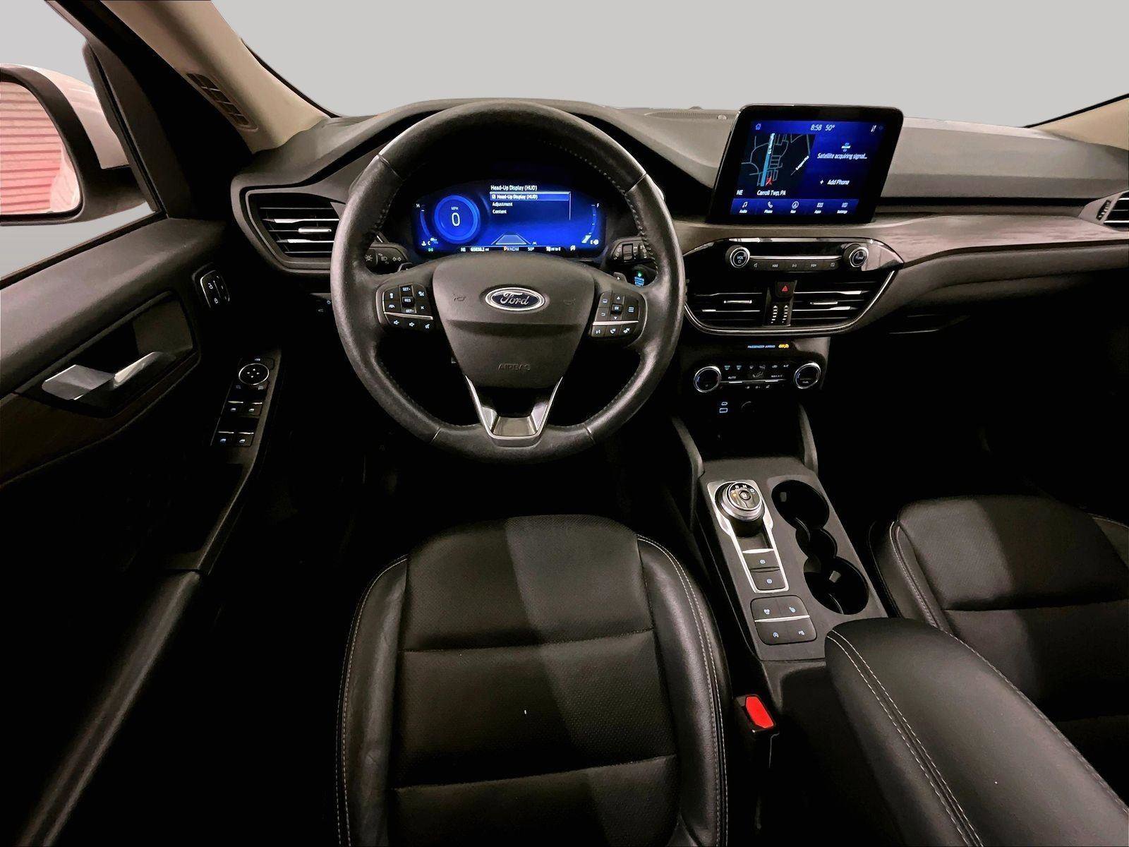 Certified 2020 Ford Escape Titanium w/ Titanium Premium Package 2.0 AWD/4WD image 5