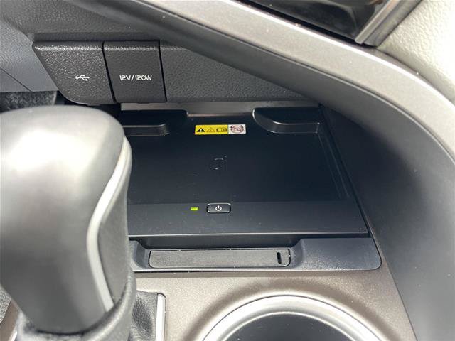 Used 2022 Toyota Camry XLE w/ Navigation Upgrade Package FWD image 29