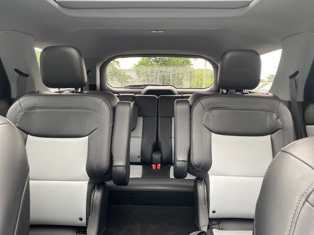 Certified 2023 Ford Explorer XLT w/ Equipment Group 202A AWD/4WD image 23