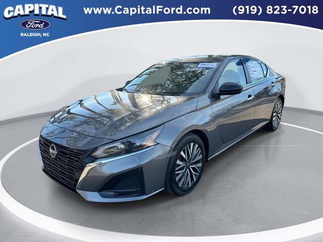 Used 2024 Nissan Altima 2.5 SV