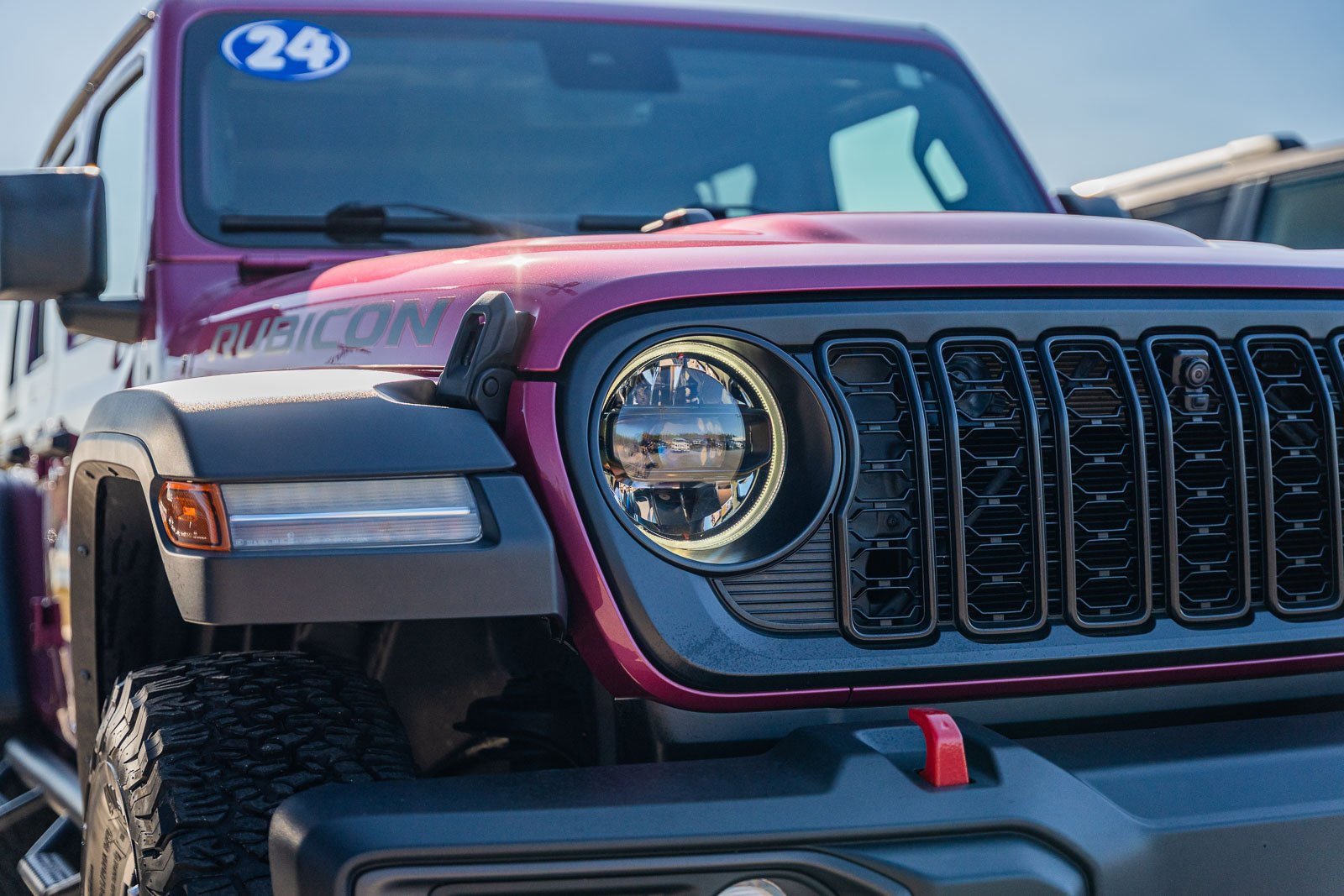 Used 2024 Jeep Wrangler Unlimited Rubicon w/ Technology Group image 10